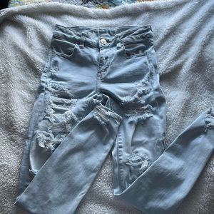 American Eagle Light Wash Skinny Jeans